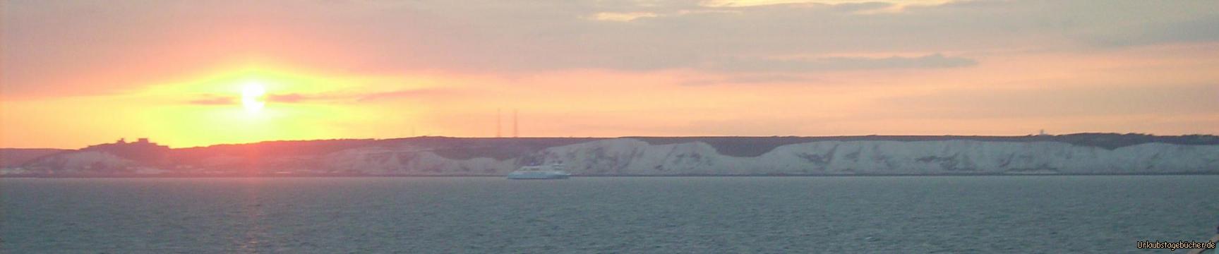 Dover: Sonnenuntergang über den weißen Klippen von Dover