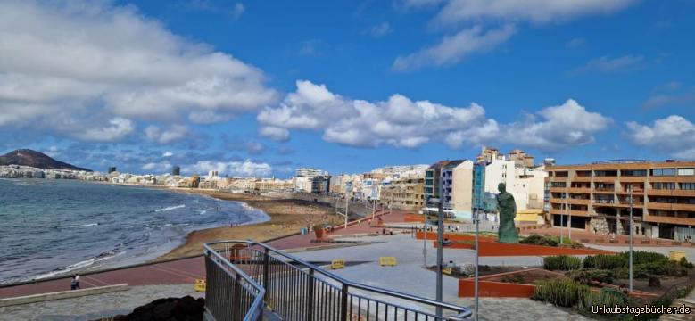 Playa de las Canteras und Atlantischer Ozean: Playa de las Canteras und Atlantischer Ozean