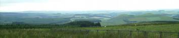 Schottland: ein letzter Blick von der englisch/schottischen Grenze aus zurück nach Schottland