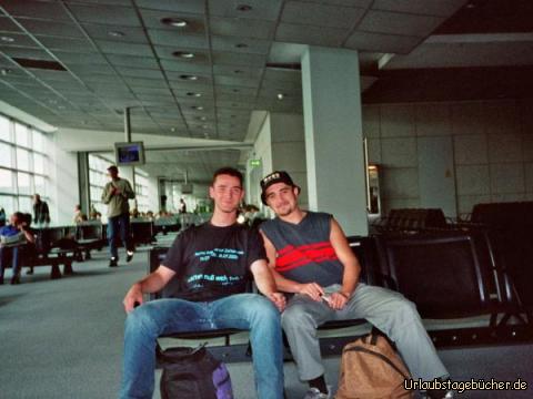 Höf und ich: Wir zwei auf dem Flughafen Frankfurt
