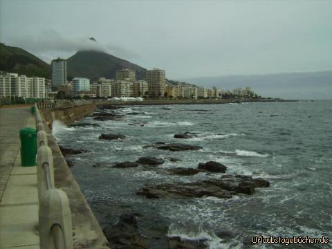 Sea Point: Sea Point, Stadtteil von Kapstadt, vor dem Löwenkopf