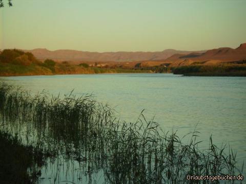 Sonnenaufgang: Sonnenaufgang über dem Orange River