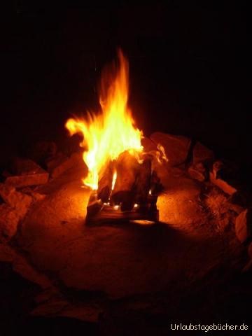 Lagerfeuer: unser Lagerfeuer auf dem Zeltplatz am Fish River Canyon