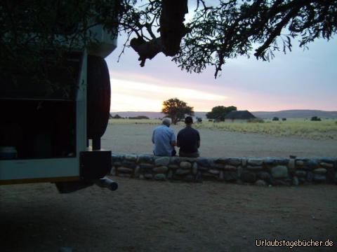 Trevor und ich: Trevor und ich genießen (mit frischem Popcorn - wie im Kino) den Sonnenuntergang