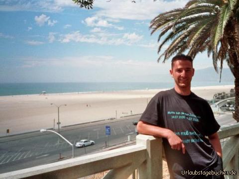 ich in Santa Monica: Hinter mir: Santa Monica Beach