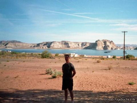 ich am Lake Powell: ich auf unserem Zeltplatz am Lake Powell