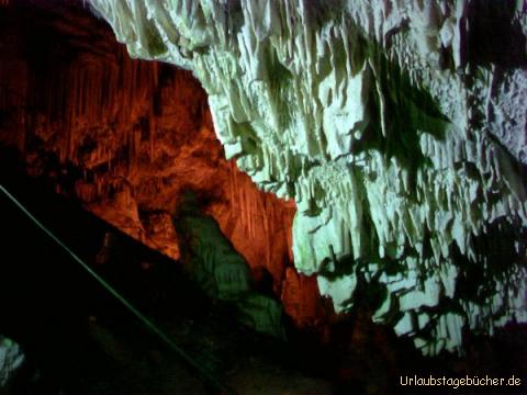 Höhlenlichtspiele: Lichtspiele in der Höhle von Antiparos