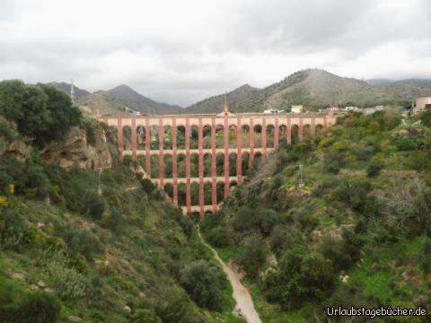Aquädukt in Nerja: Aquädukt in Nerja