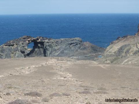 Blick auf das Felsentor von Ajuy: Blick auf das Felsentor von Ajuy