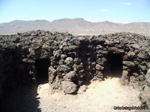 Höhlen in La Atalalyita: Höhlen in La Atalalyita