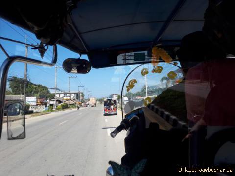 TukTuk zur Grenzstation: 