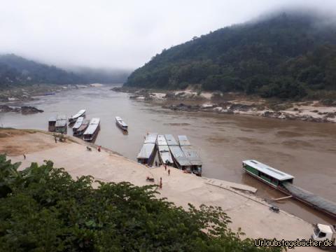 Pier in Pakbeng: 