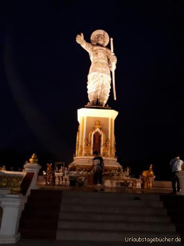 Chao Anouvong Statue : 