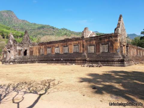 Wat Phu 5: 