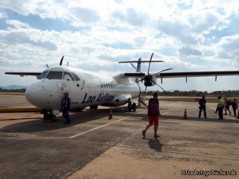 Flieger in Pakse: 