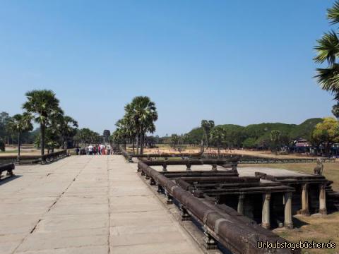 Angkor 18: 