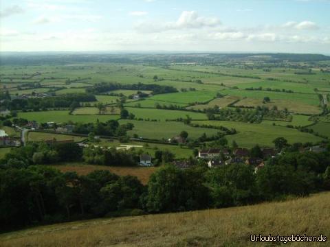 Ausblick: der großartige Ausblick vom Glastonbury Tor
über die längst trockengelegten Sümpfe von Avalon