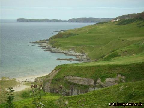 Tongue Bay: kurz nach Tongue der Blick auf die Tongue Bay,
repräsentativ für die schöne Nordküste Schottlands