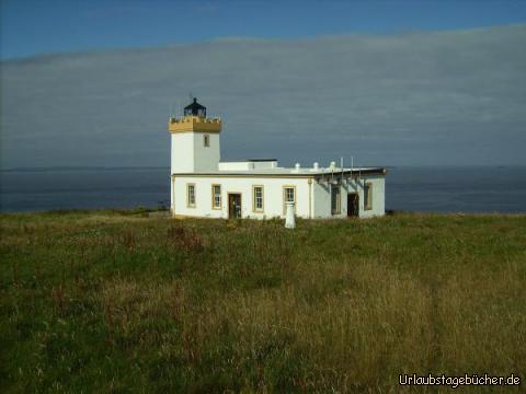 Duncansby Head: der 1924 errichtete Leuchtturm Duncansby Head Lighthouse
markiert den nordöstlichsten Punkt Großbritanniens
