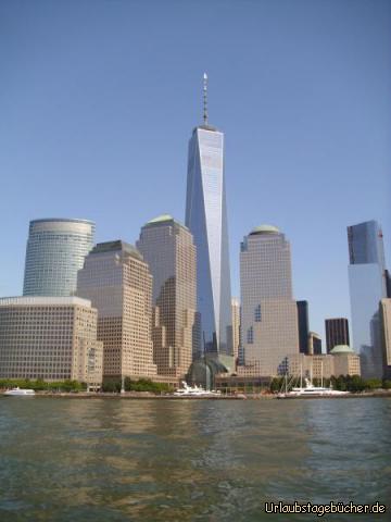 1 WTC: das am Ground Zero neu errichtete One World Trade Center
ist mit 541,3 m das höchste Gebäude der Vereinigten Staaten