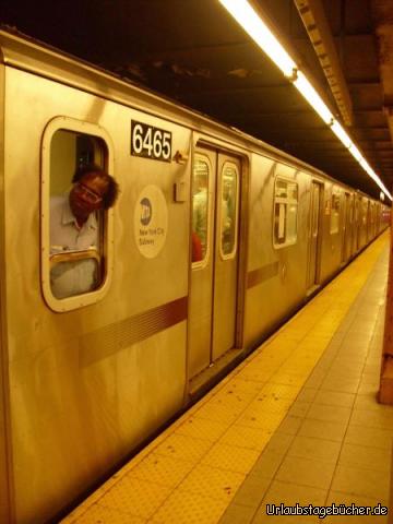 New York City Subway: das U-Bahn-Netz von New York City zählt zu den längsten,
ältesten (1904 eröffnet) und komplexesten Netzen weltweit