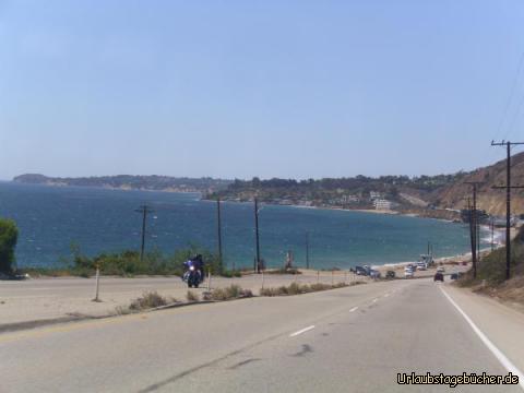 Malibu: der Highway 1 trägt im langgezogenen Malibu den Namen Pacific Coast Highway
und wird diesem Namen, wie man sieht, auch mehr als gerecht
