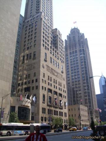 InterContinental: das aus dem Jahr 1929 stammende ehemalige Medinah Athletic Club Building
(heute: InterContinental Chicago Magnificent Mile)
ist zu Fuß nur 5 Minuten vom Deutschen Konsulat entfernt