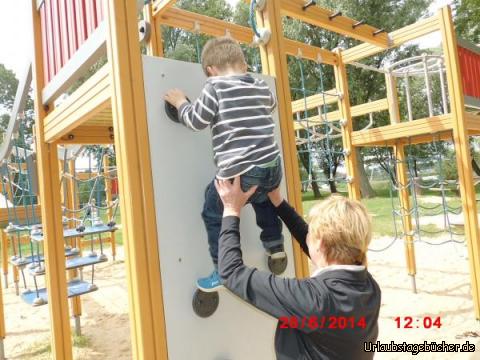 klettern: etwas Hilfe ist noch gefragt