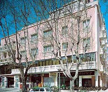 Hotel President: Das Hotel.-Endlich angekommen!-