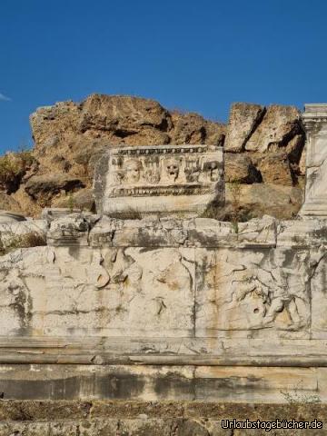 Steinmetzarbeiten im Amphiettheater : Steinmetzarbeiten im Amphiettheater 