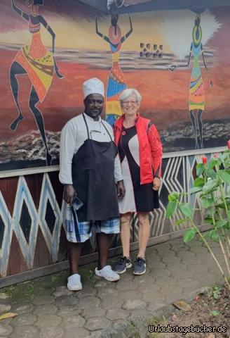 Restaurant 4: Der Chef-Koch freut sich sichtlich über unser Lob für seine Künste!