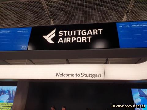 Rückflug 4: unser Flughäfele heißt uns  in "The Länd" willkommen!