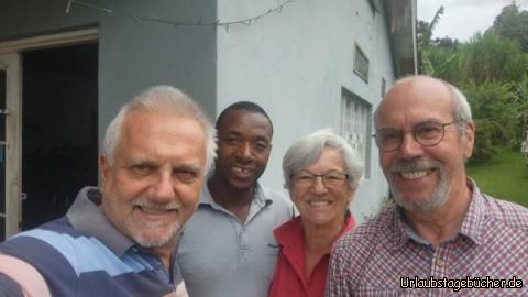 Giovanni: Giovanni stammt aus einer italienischen Familie, geboren im Kongo (kann deshalb auch französisch und Suaheli, selbstverständlich italienisch und englisch), aufgewachsen in Kigali. Er ist ein Mann der anpackt ... ich hoffe, er setzt einiges von dem um, was wir besprochen haben!