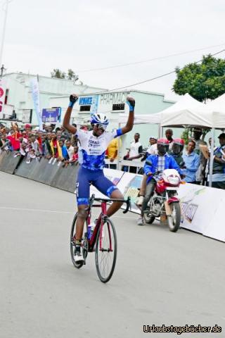 Rennen 7: Die Siegerin der "Kadetten" bis 16 Jahren