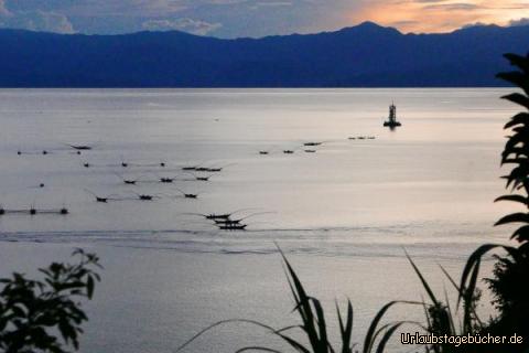 Fischerboote 3: ...hoffentlich hat es heute genug Fische für alle Boote!