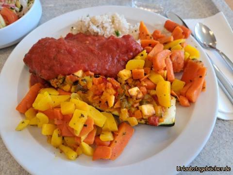 Mittagessen : Zucchini, Reis, Tomatensoße,  Möhren 