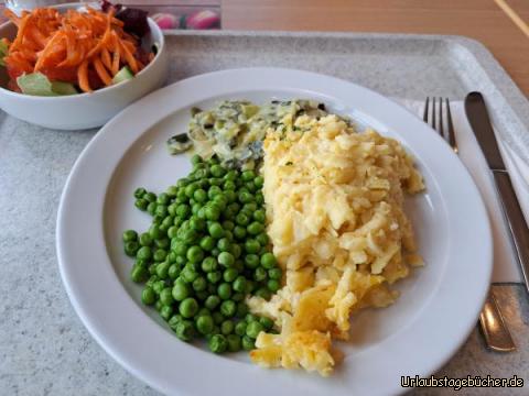 Mittagessen : Kässpätzle, Erbsen, Lauch mit Rahmsoße