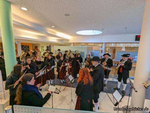 Blaskapelle in Klinik: 