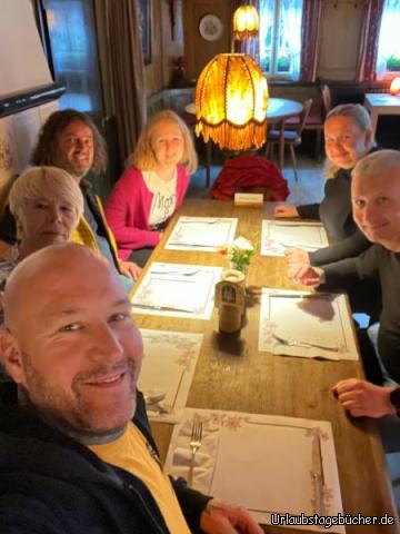 Abendessen im Maien: Matze, Anni, David, Maren
Frank, Kathi 