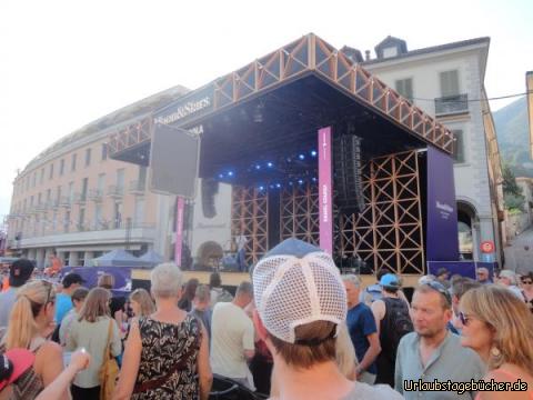 Sänger : Ein Countrysänger auf der Bühne dessen Aufführung mir gefiel.