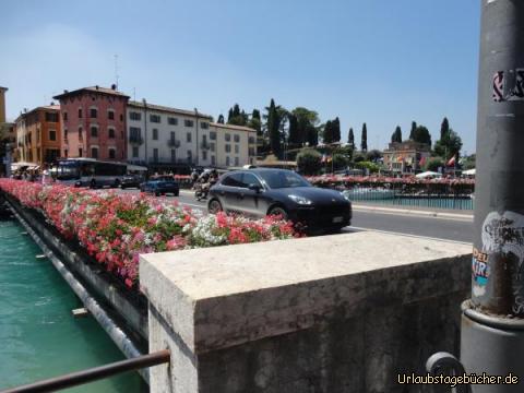 Blumenschmuck peschiera : Toller Blumenschmuck in Peschiera 