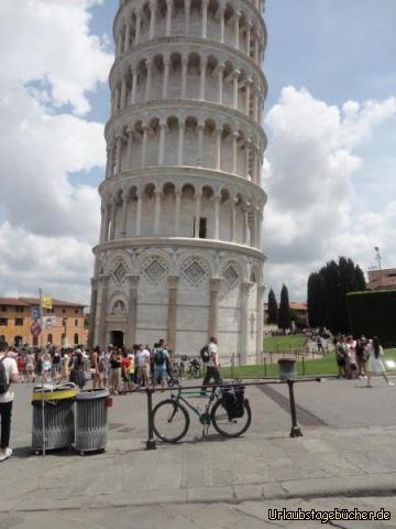 Genua jhz: Der wirklich schiefe Turm 