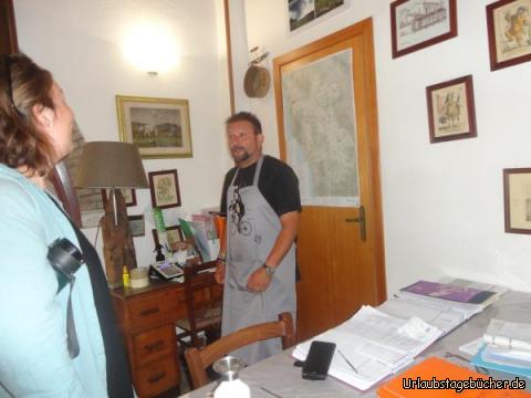 Genua klnmm: Einer der Besitzer des Bauernhauses.