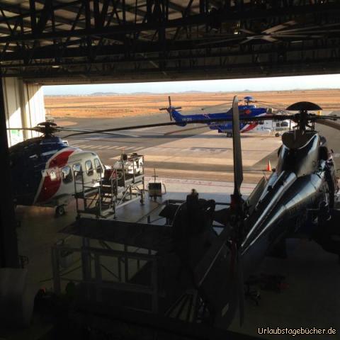 Helikopter: Der beste Ort zu Putzen. Ein Helikopter Flughafen