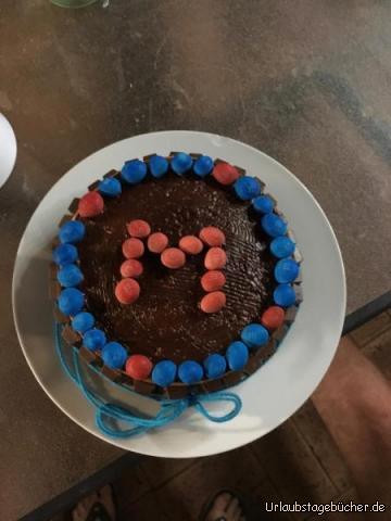 Kuchen: Ein super, leckerer und selbst gemachter Kuchen.
Danke Caroline.