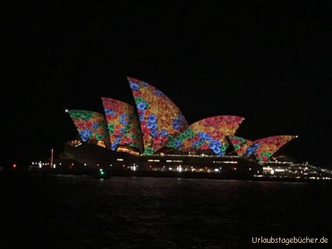 Sydney Vivid3: 
