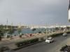 Manoel Island: der Blick am Morgen aus den Fenster unseres Zimmers im Hotel Sliema in Sliema
auf die Insel Manoel Island im Marsamxett Harbour, einem von zwei Naturhäfen Vallettas