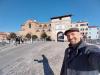 wir vor Porta Santa Maria: vor der Cattedrale di Santa Maria Assunta
und der Porta Santa Maria, dem Stadttor von Chioggia 