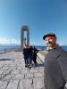 wir an der Strandpromenade Reggios: vor dem Monumento della Vittoria, Statua di Athena Promachos
an der Strandpromenade von Reggio
(im Hintergrund kann man schon Sizilien sehen)