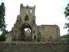 Katy vor Jedburgh Abbey: ich vor den Überresten der Jedburgh Abbey
(gegründet im 12. Jahrhundert)
